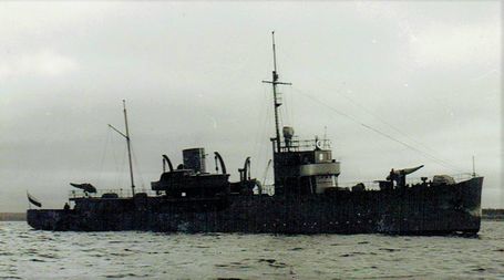 Vahilaev PIKKER 1940. aastal