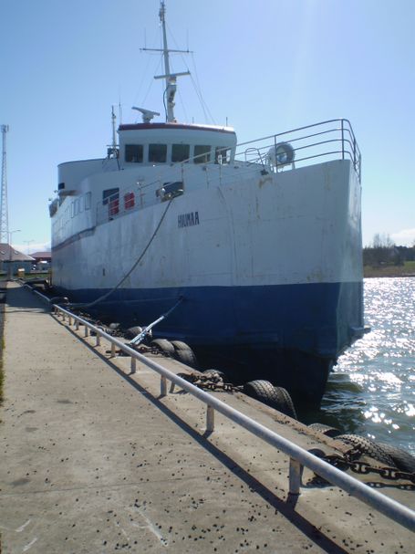 HIIUMAA Heltermaa sadamas